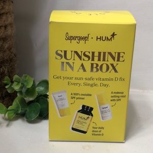 HUM Vitamin Set SuperGoop Collab